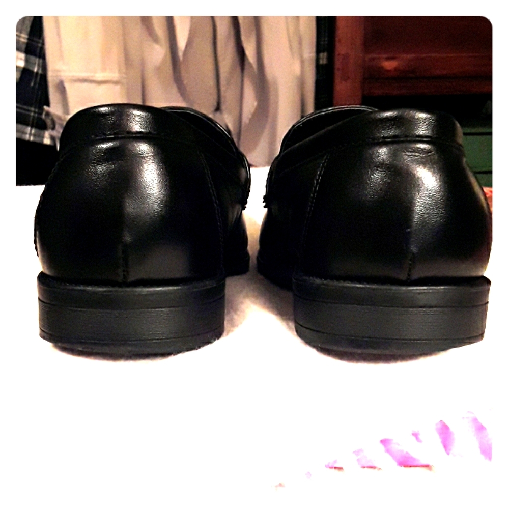 Perry Ellis Shoes - Picture 2 of 5